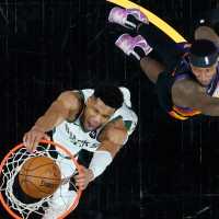 Final NBA 2021: Menangi Gim 5, Bucks Unggul 3-2 Atas Suns