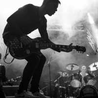 Apakah Bermain dan Dengarkan Musik Haram? Ini Pandangan Dalam Islam