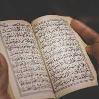 Tangisan Abu Bakar dan Umar Saat Alquran Dilantunkan