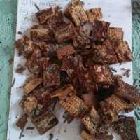 Waspada! Ada Pria Misterius Bagikan Wafer Isi Silet ke Bocah, Ini Ciri-cirinya