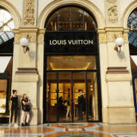 Usai Dikritik, Pengadaan Baju Louis Vuitton Rp1,2 M Dibatalkan