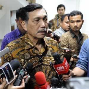Respons Luhut Soal Purbaya Tak Mau Biayai Family Office dan Utang Whoosh Pakai APBN