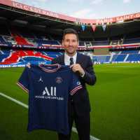 [VIDEO] Aksi Perdana Messi Berseragam PSG Nomor 30