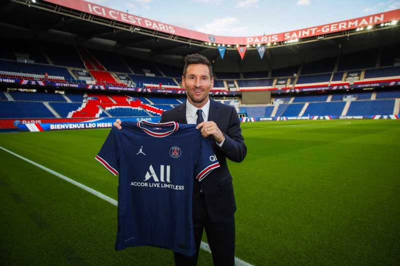     Lionel Messi resmi bergabung dengan Paris Saint-Germain atau PSG