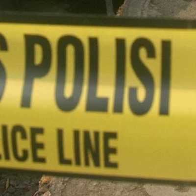 Rumah Pelaku Ledakan di SMAN 72 Digeledah, Polisi Sita Serbuk dan Dus Pistol