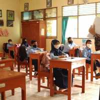 610 Sekolah di Jakarta Mulai Belajar Tatap Muka, Ini Daftarnya