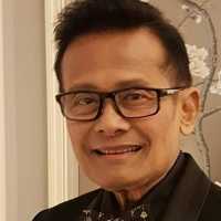 Presenter Berpacu Dalam Melodi Koes Hendratmo Meninggal Dunia