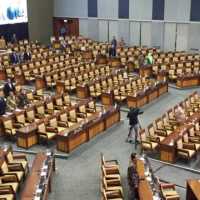 Krisdayanti Sebut Dapat Ratusan Juta, Ini Gaji Resmi Anggota DPR