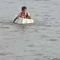 Fakta Sebenarnya di Balik Video Bocah Naik Styrofoam yang Viral