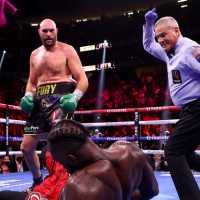 The Trilogy Fury vs Wilder: Tyson Paksa Deontay Cium Kanvas 3 Kali