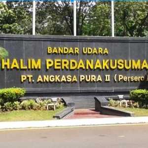 7 Bandara tutup sementara imbas erupsi Gunung Anak Krakatau, Soetta hingga 21.30 WIB
