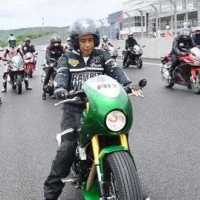 VIDEO: Aksi Jokowi Ngebut di Sirkuit Mandalika