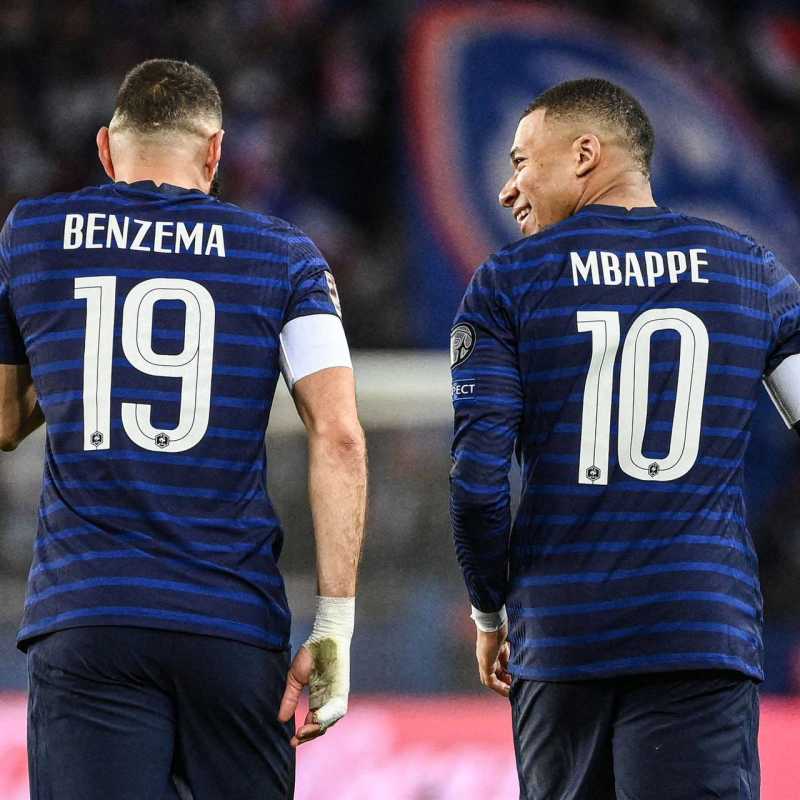 Karim Benzema mencetak dua gol dan Mbappe mencetak 4 gol saat Prancis menang 8-0 atas Kazakhstan
