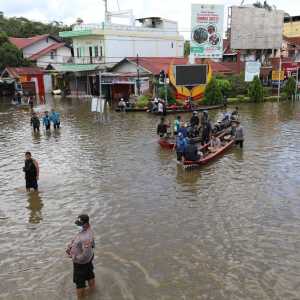 Presiden Jokowi Bicara Banjir Berhari-hari di Sintang Kalbar