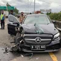 Sopir Mercedes-Benz yang Lawan Arah dan Tabrak 2 Mobil di Tol JORR Jadi Tersangka