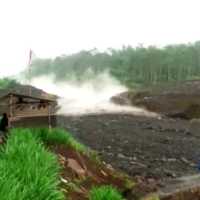 VIDEO: Detik-detik Letusan Gunung Semeru