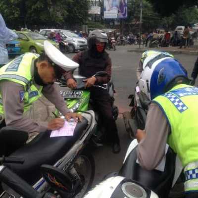 Operasi Patuh dimulai, cek pelanggaran yang diincar polisi via ETLE dan tilang manual