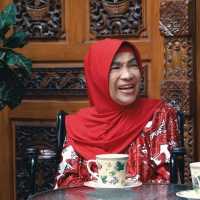 Dinasihati Agar Saat Meninggal Diperlakukan Sebagai Pria, Dorce: Saya Ikhlas