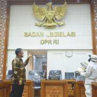 Ratusan Legislator dan Pegawai Positif, DPR Jadi Klaster Covid