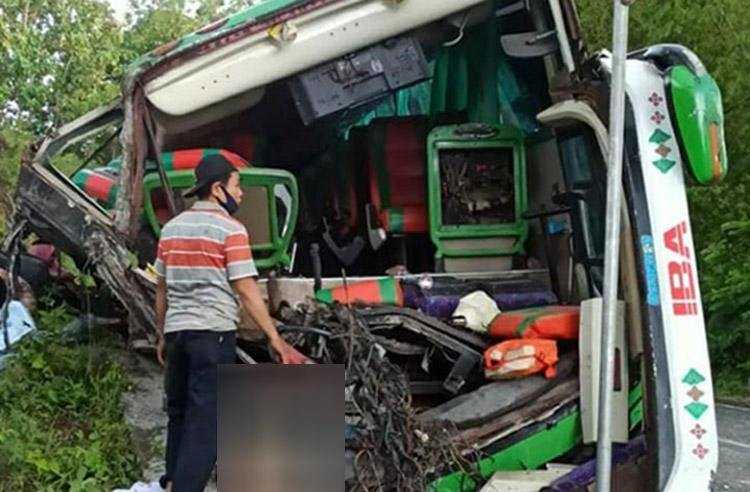Kecelakaan maut bus hantam Tebing Bego Bantul, Yogyakarta