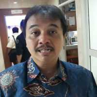 Mantan Menpora Roy Suryo Ditahan Polda Metro Jaya