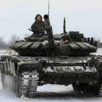 Tank Rusia Mogok Kehabisan Bensin Saat Mau Serang Ukraina Jadi Ejekan Warga