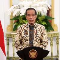 Presiden Jokowi Bolehkan Tarawih di Masjid dan Mudik, Bukber dan Open House Dilarang