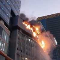 Kebakaran Tunjungan Plaza Padam, Polisi Sebut Tak Ada Korban Jiwa