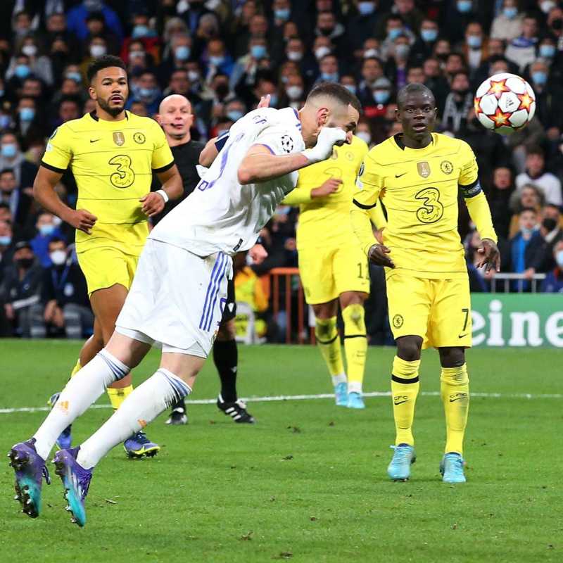     Hasil Liga Champions Real Madrid vs Chelsea 2-3, Los Blancos lolos ke semifinal usai menang agregat 5-4. Tandukan Karim Benzema meloloskan Madrid