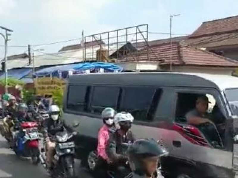 Imbas Tol Cikampek Ditutup Sementara Jalanan Di Bekasi Macet Parah 5851