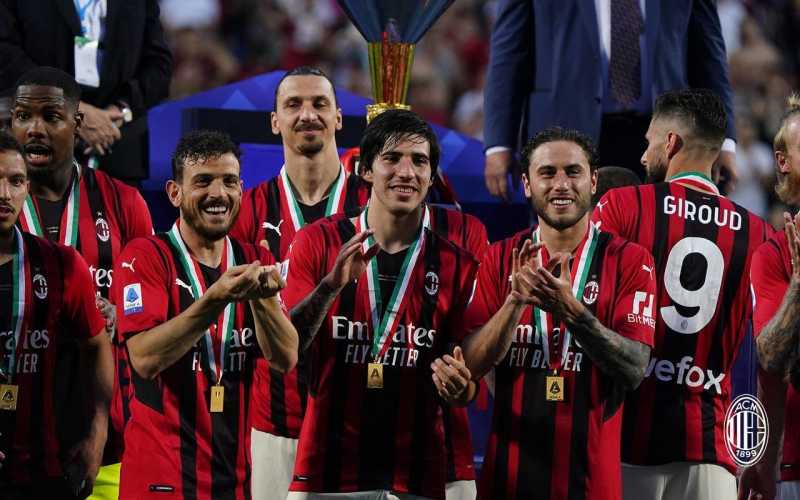     AC Milan menjadi scudetto Serie A Italia