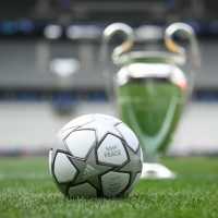 Jadwal Liga Champions: Bayern Munchen vs Barcelona, Liverpool vs Ajax