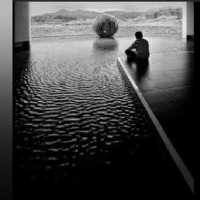 Ridwan Kamil Unggah Foto Sosok Pria Menghadap Lafaz Allah dan Tulis Pesan Haru