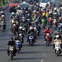 Naik Motor Pakai Sandal Jepit Bakal Ditilang? Ini Penjelasan Polisi