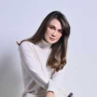 Luna Maya Jelaskan Hubungan Spesialnya Dengan Maxime Bouttier