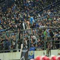 2 Bobotoh Meninggal Saat Duel Persib vs Persebaya, Ini 4 Fakta Terbarunya