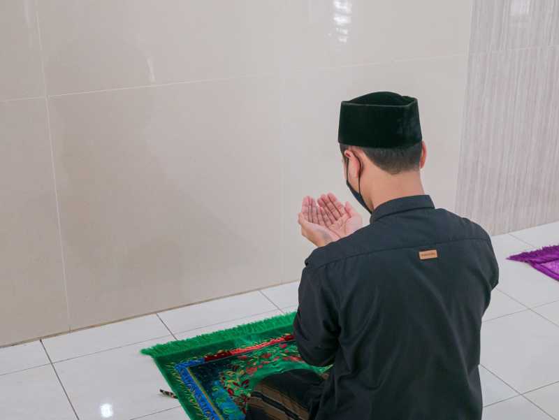 Tata Cara Sholat Tahajud Yang Benar Beserta Aturan Bacaan Surat Sunnah