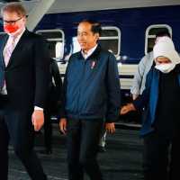 Potret Jokowi-Iriana Kunjungi Ukraina: Usung Misi Perdamaian