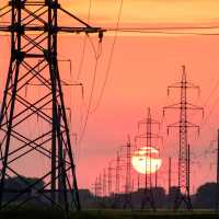 Viral Video Penampakan Kuntilanak Kesetrum di Tower Listrik, Warganet: Mati Dua Kali