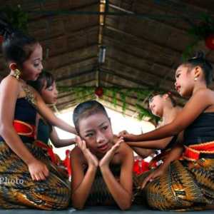 Hari Anak Nasional: Ini Makna Filosofis Permainan Tradisional Cublak Cublak Suweng