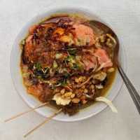 5 Rekomendasi Bubur Ayam Nikmat dan Murah yang Wajib Dicicipi Jika di Bandung