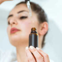 Apa Itu Retinol? Ini Manfaatnya Untuk Kulit dan Kenali Efek Sampingnya