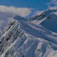 Mengenal 7 Gunung Tertinggi di Indonesia, Ada yang Ditutupi Salju Abadi