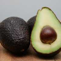 Cara Mudah Agar Buah Alpukat Cepat Matang Sempurna