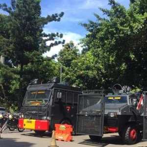 7 Anggota Brimob yang Tabrak-Lindas Ojol hingga Tewas Ditangkap, Ini Identitasnya