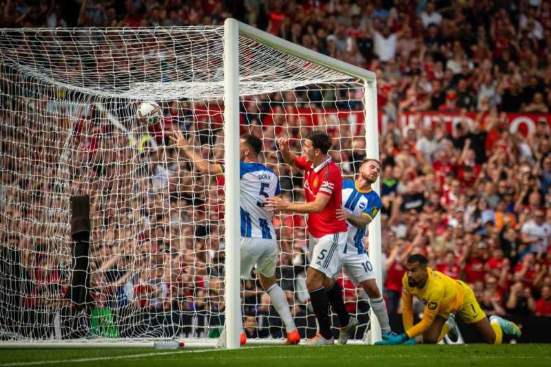     Hasil Liga Inggris: Manchester United vs Brighton and Hove Albion 1-2, Alexis MacAllister mencetak gol bunuh diri