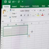 Cara Mudah Ubah ukuran Kolom di Microsoft Excel