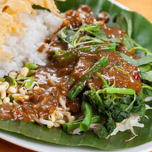 Pecel dan Ketoprak Masuk 10 Besar Salad Terenak di Dunia