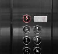 Lift di Toko Pasar Baru Terjun Bebas dari Lantai 4, Satu Orang Tewas