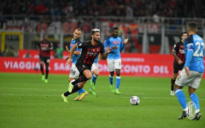 Hasil LIga Italia: AC Milan vs Napoli 1-2
